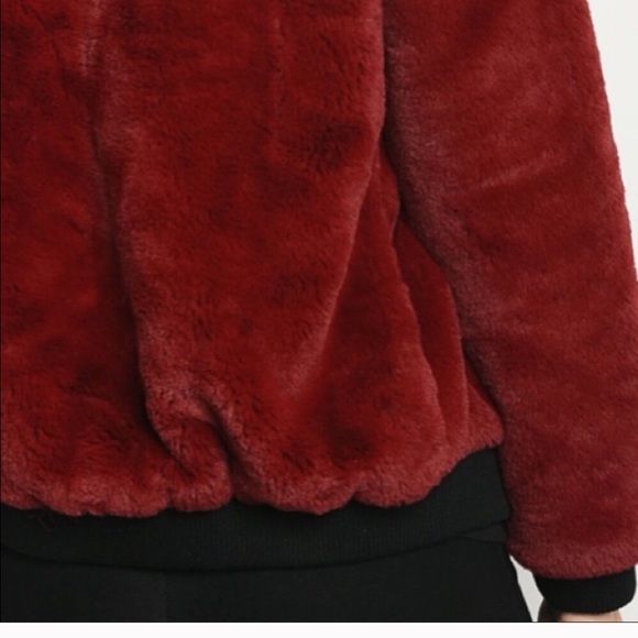 Faux Fur bomber Jacket - Picture 3 of 3